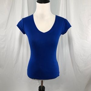 3-bundle V-neck Tee Sz Small